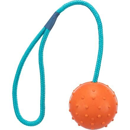 Vrhacia lopta hrboľatá na šnúre - TRIXIE ø 6 cm/ 30 cm, oranžová